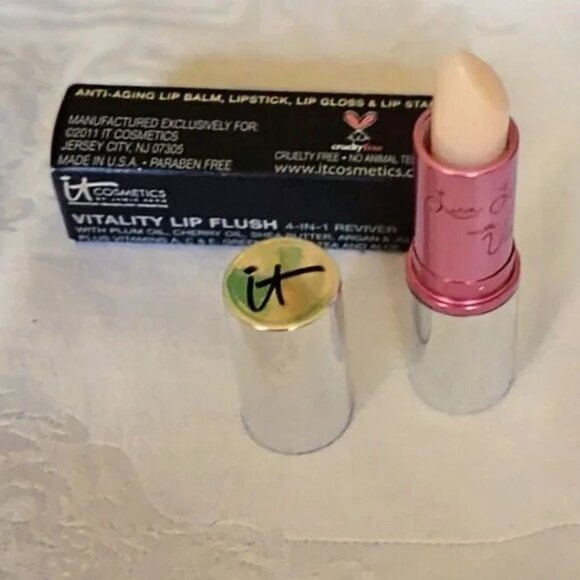 New it Cosmetics Bag for On the Go jammed pack full of goodies - Picture 6 of 7